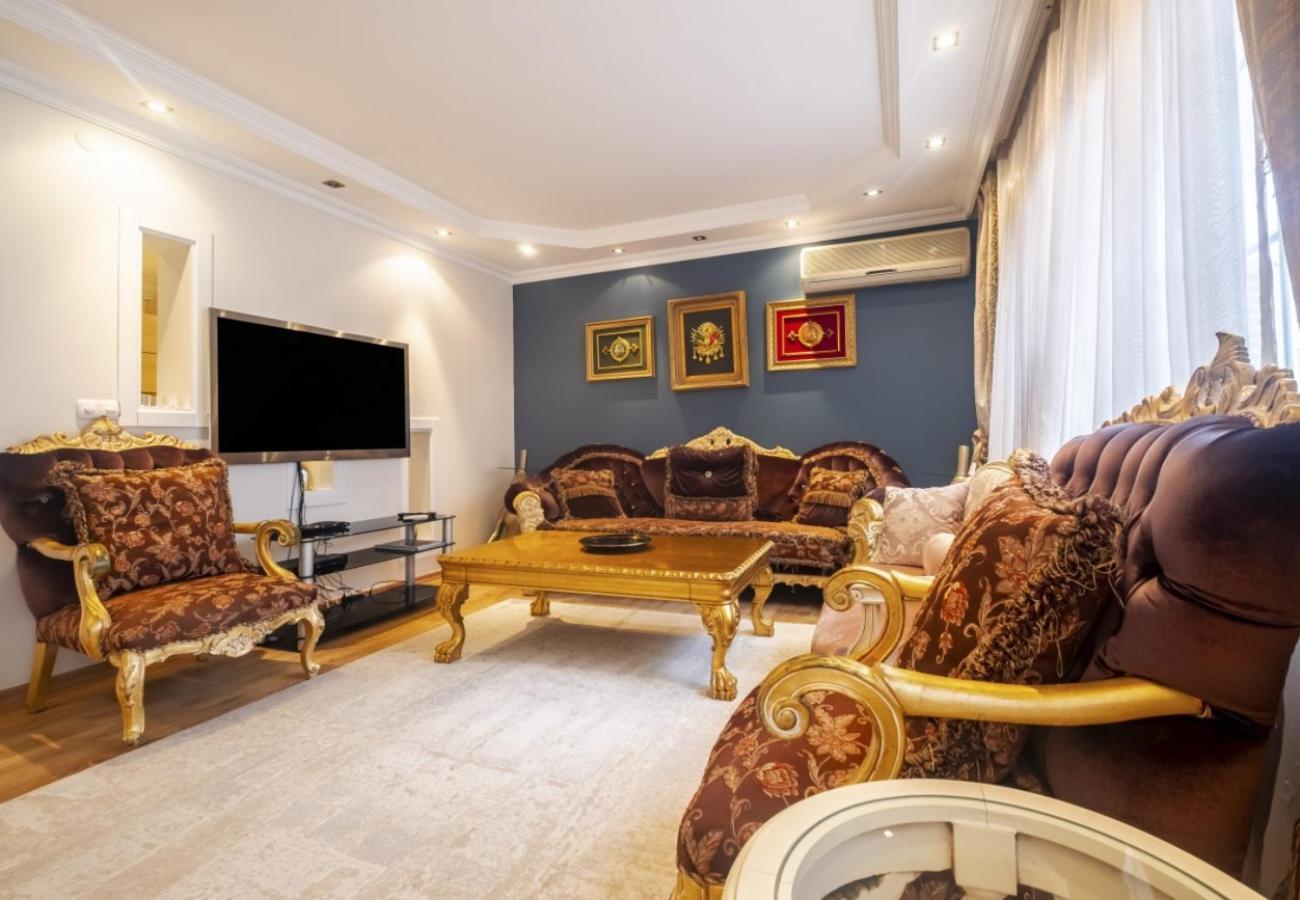 Exclusive Flat With Balcony In Nisantasi Apartment Истанбул Екстериор снимка