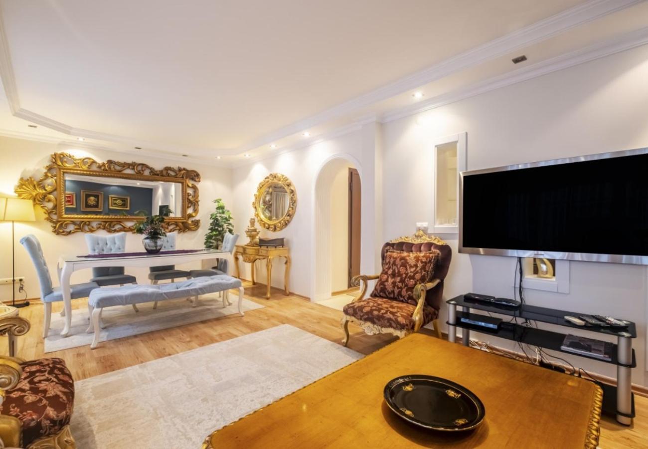 Exclusive Flat With Balcony In Nisantasi Apartment Истанбул Екстериор снимка