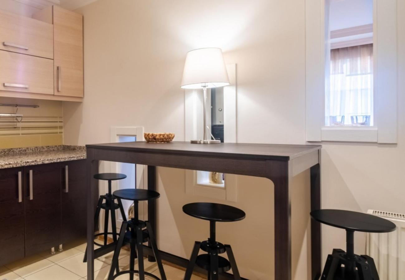 Exclusive Flat With Balcony In Nisantasi Apartment Истанбул Екстериор снимка