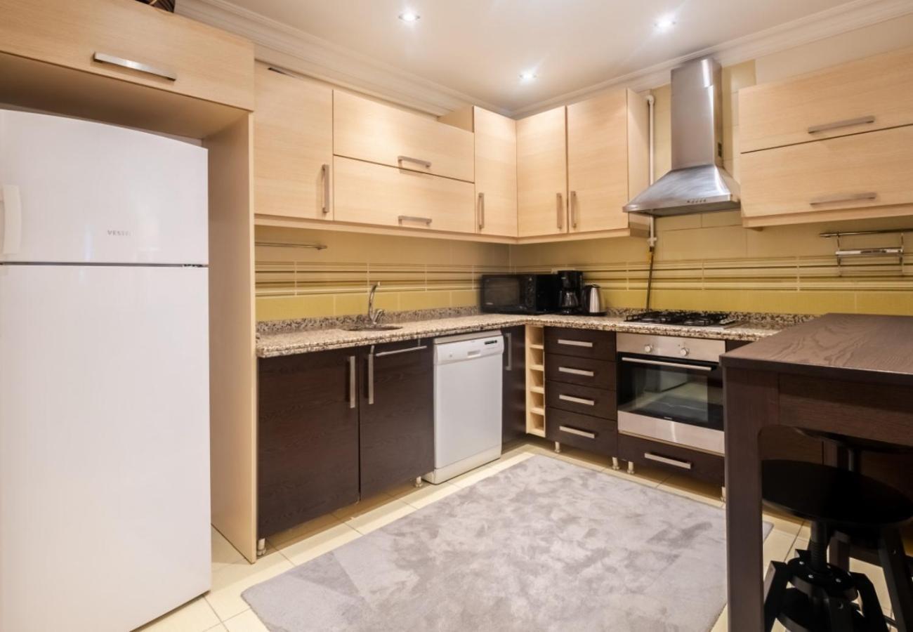 Exclusive Flat With Balcony In Nisantasi Apartment Истанбул Екстериор снимка