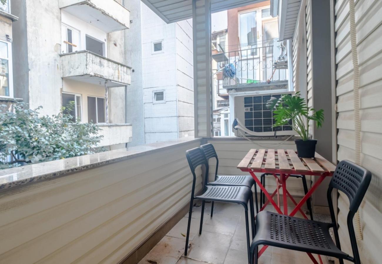 Exclusive Flat With Balcony In Nisantasi Apartment Истанбул Екстериор снимка